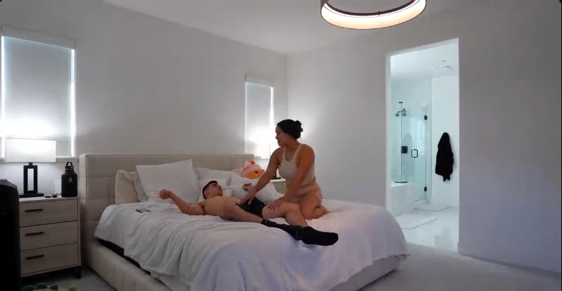 Isaac and Andrea teasing on bed video Onlyfans so hot